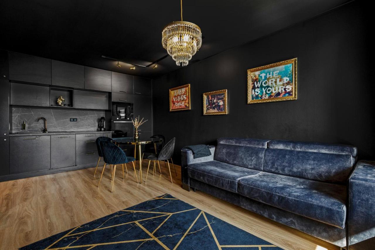 Lam Black - Ac - Balcony Apartment Bratislava Ngoại thất bức ảnh