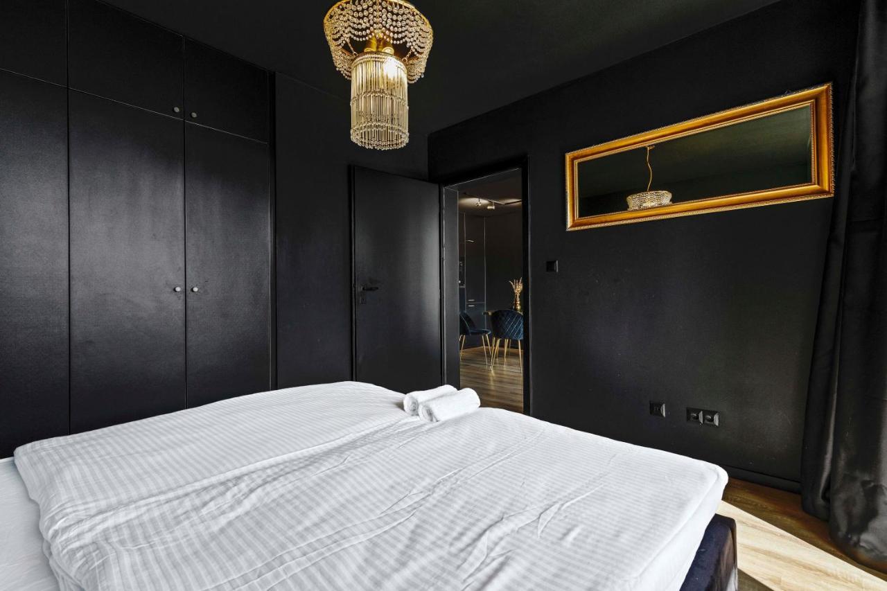 Lam Black - Ac - Balcony Apartment Bratislava Ngoại thất bức ảnh