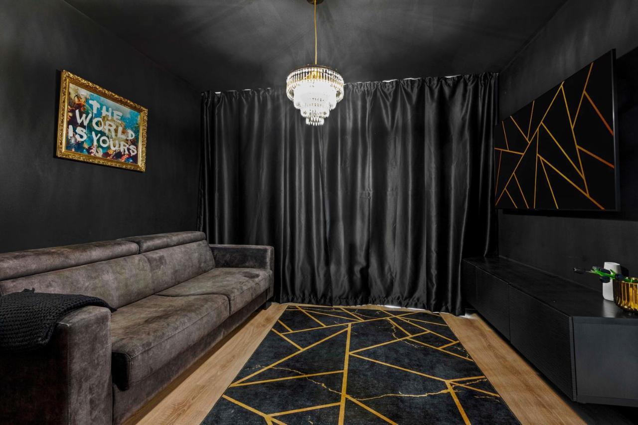 Lam Black - Ac - Balcony Apartment Bratislava Ngoại thất bức ảnh